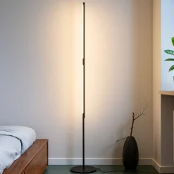 Lampade Da Terra-Selezionato da Mazzolaluce Piantana girevole led 3000k 25w nera moderna