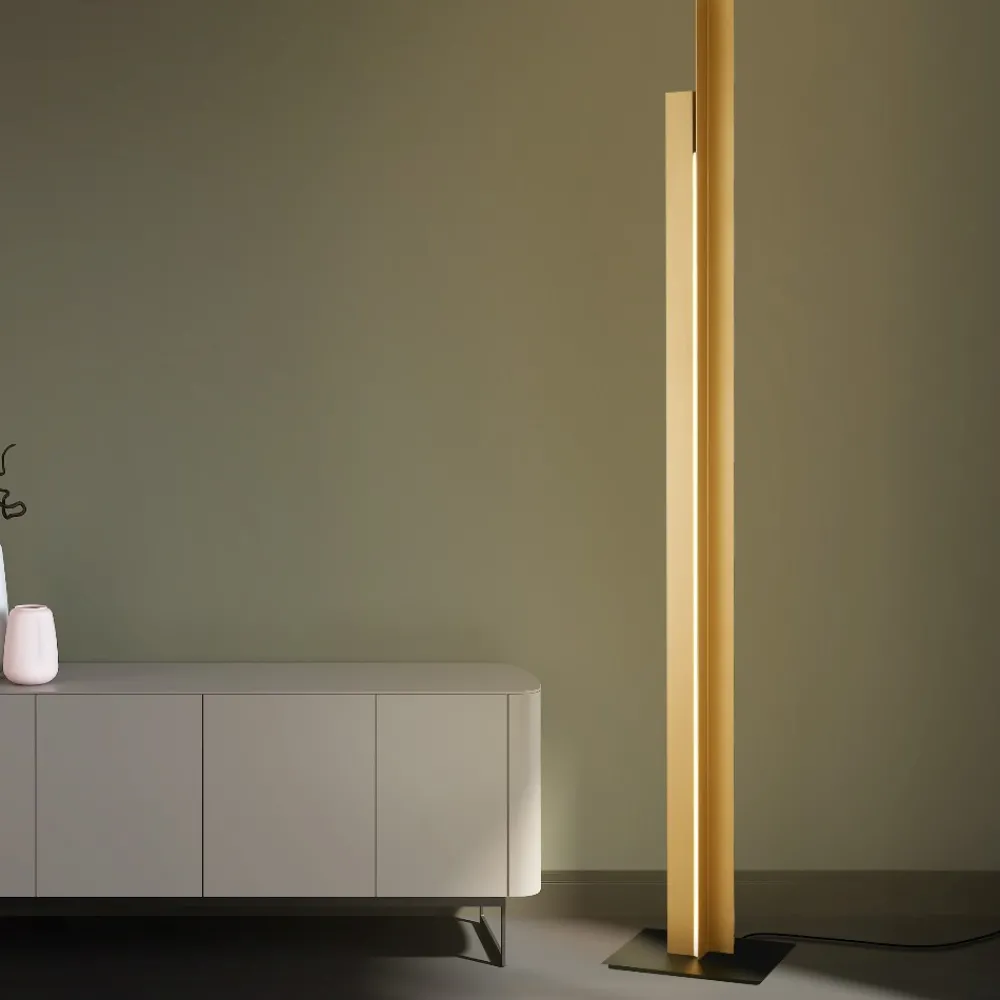 Lampade Da Terra-Selezionato da Mazzolaluce Piantana led design moderna oro ottone dimmerabile