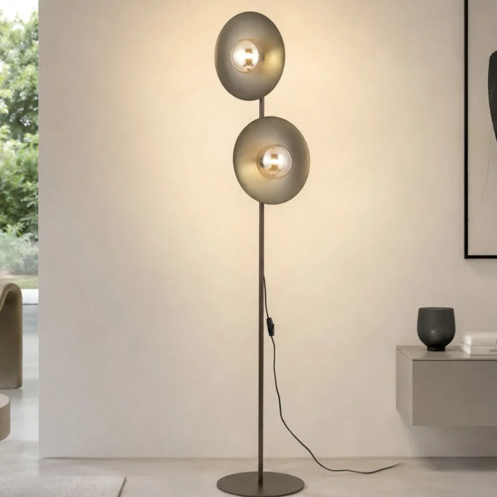 Lampade Da Terra-Selezionato da Mazzolaluce Piantana marrone design moderna 2 luci con sfere di vetro bianco