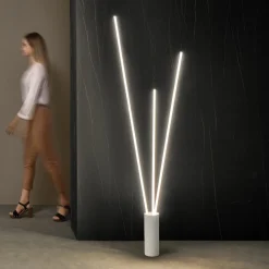 Lampade Da Terra-Selezionato da Mazzolaluce Piantana moderna led 60w 3000k design moderna bianca bacchette orientabili