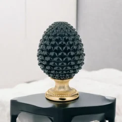 Soprammobili Moderni-Bongelli Preziosi Pigna da tavolo h17 nera oro ceramica