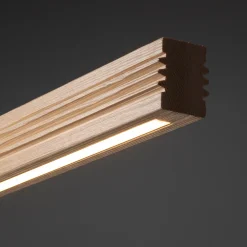 Plafoniere Moderne-Selezionato da Mazzolaluce Plafoniera barra di legno per cucina stile scandinavo moderna