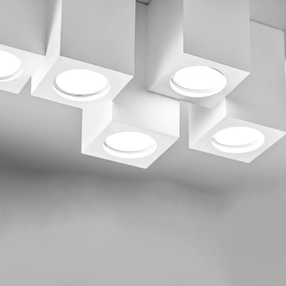 Plafoniere Moderne-Selezionato da Mazzolaluce Plafoniera bianca design moderna cubi in gesso fp