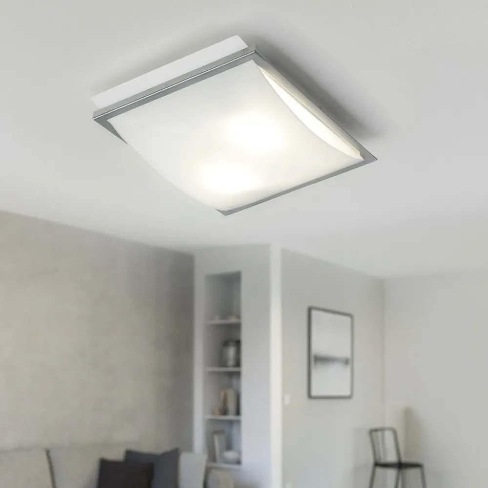 Plafoniere Moderne-Selezionato da Mazzolaluce Plafoniera da cucina moderna in vetro bianco lucido cornice cromata