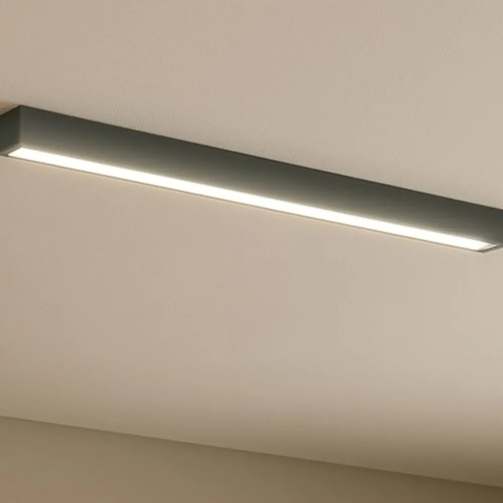 Plafoniere Moderne-Selezionato da Mazzolaluce Plafoniera da cucina nera 92cm led t8 16w 3000k
