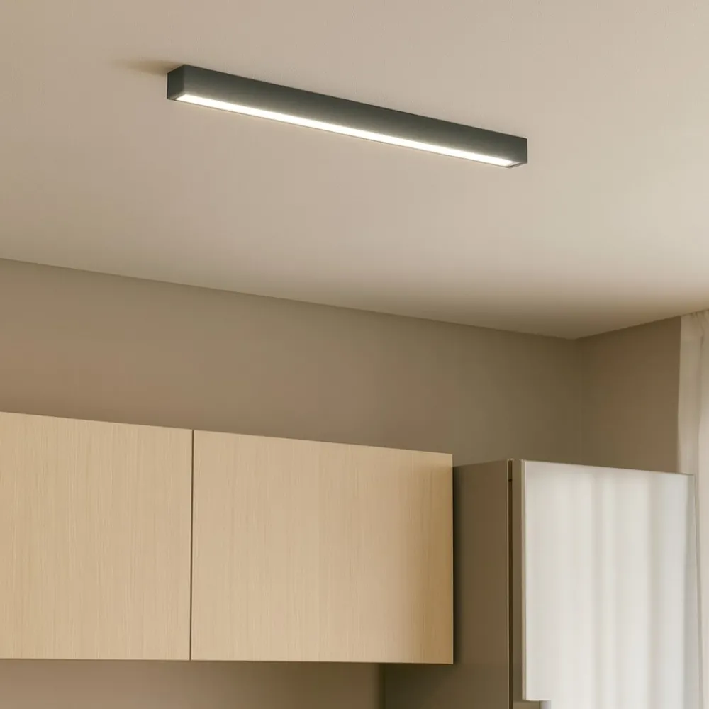 Plafoniere Moderne-Selezionato da Mazzolaluce Plafoniera da cucina nera 92cm led t8 16w 3000k