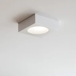 Plafoniere Moderne-Selezionato da Mazzolaluce Plafoniera da cucina trapezoidale moderna