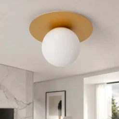 Plafoniere Moderne-Selezionato da Mazzolaluce Plafoniera da soffitto oro sfera di vetro bianca