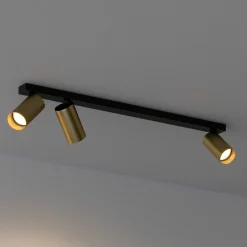 Plafoniere Moderne-Selezionato da Mazzolaluce Plafoniera da soffitto per cucina con tra faretti orientabili