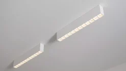 Plafoniere Moderne-Selezionato da Mazzolaluce Plafoniera in gesso da soffitto con faretti bianco 12 luci