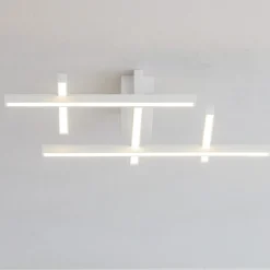 Plafoniere Moderne-Selezionato da Mazzolaluce Plafoniera moderna design geometrico bianca led 42w 3000k