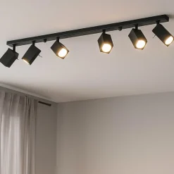 Plafoniere Moderne-Selezionato da Mazzolaluce Plafoniera nera con faretti orientabili