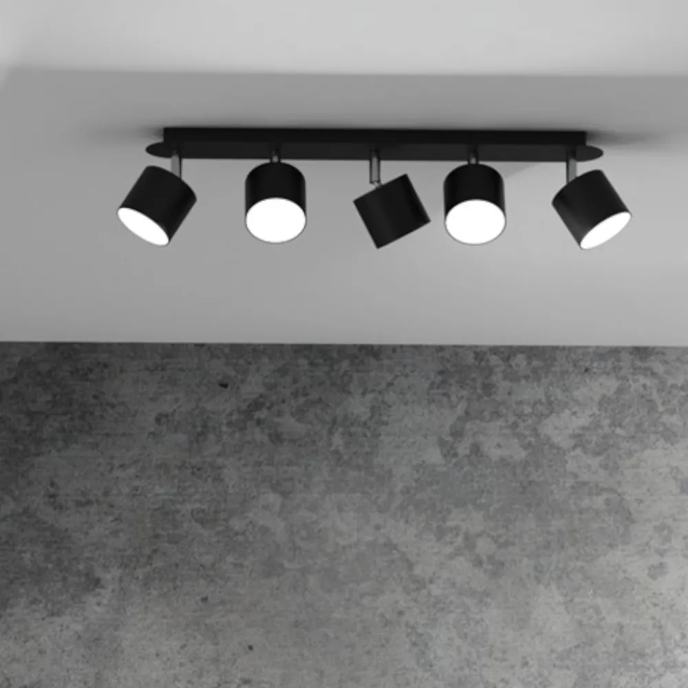 Plafoniere Moderne-Selezionato da Mazzolaluce Plafoniera per cucina con faretti orientabili da soffitto fp