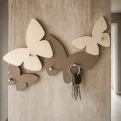 Mobili Ingresso Moderni-Selezionato da Mazzolaluce Portachiavi da parete moderno magnetico farfalle legno tortora