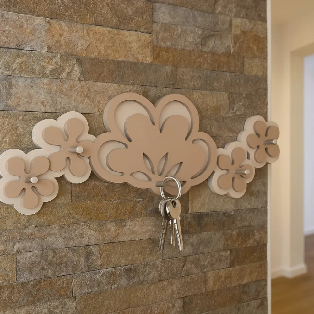 Mobili Ingresso Moderni-Selezionato da Mazzolaluce Portachiavi da parete moderno magnetico merletto legno colore caffelatte