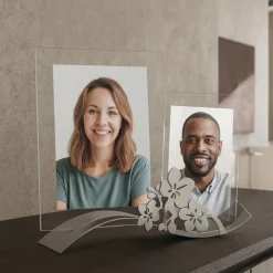 Soprammobili Moderni-Selezionato da Mazzolaluce Portafoto fiori di loto fango design moderno