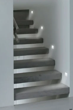 Segnapasso Led-Selezionato da Mazzolaluce Segnapasso a scomparsa per interni led 2,2w 3000k da incasso cristaly gesso