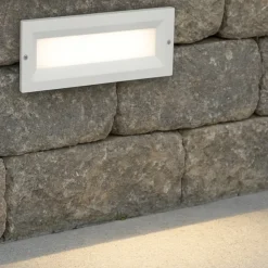 Segnapasso Led-Selezionato da Mazzolaluce Segnapasso bianco da incasso a parete per esterno led 12w 4000k ip65