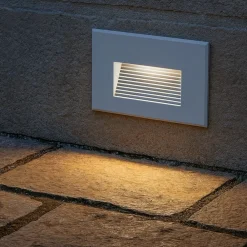 Segnapasso Led-Selezionato da Mazzolaluce Segnapasso grigio per esterni led 3w 4000k da incasso a parete ip65