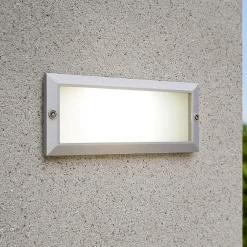Segnapasso Led-Selezionato da Mazzolaluce Segnapasso led bianco da esterno per incasso parete 10w 3000k ip65