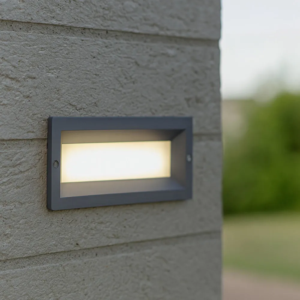 Segnapasso Led-Selezionato da Mazzolaluce Segnapasso led da esterno 12w 3000k grafite da incasso a parete ip65