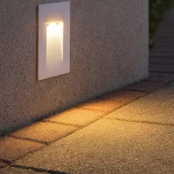 Segnapasso Led-Selezionato da Mazzolaluce Segnapasso led per esterno 3w 3000k bianco incasso per cassetta 503