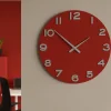 Orologi Da Parete Moderni-Selezionato da Mazzolaluce Smarty number orologio moderno da parete rotondo legno colore rubino