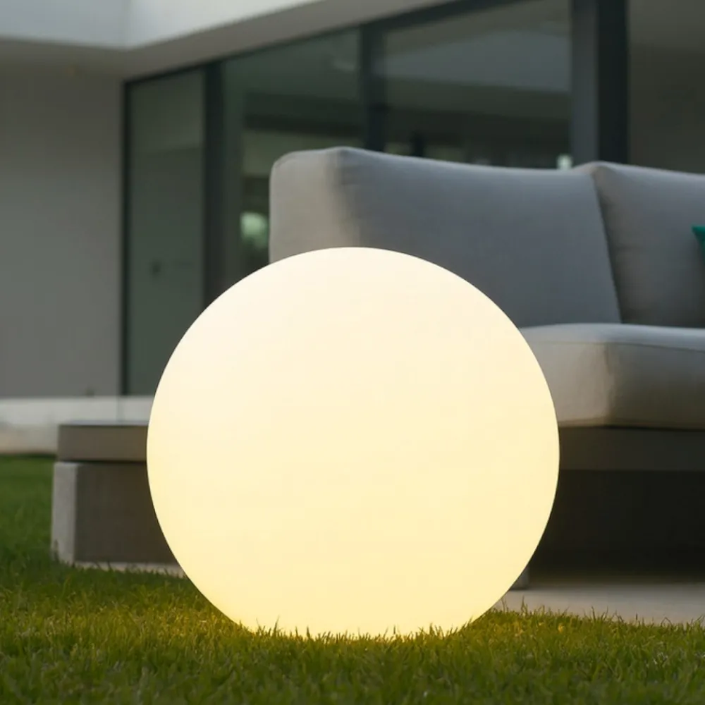 Lampade Da Esterno Giardino-Ideal Lux Sole pt1 d30 lampada da esterno bianca