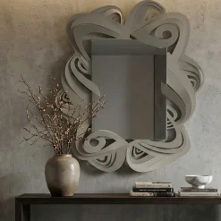 Specchi Da Parete-Selezionato da Mazzolaluce Specchio da parete design moderno in metallo per ingresso colore sabbia