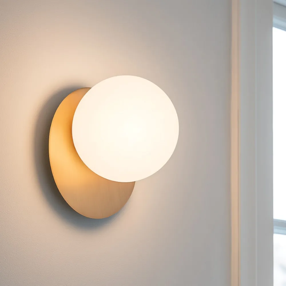 Applique Da Parete-Vivida International Vivida pearl applique led 12w 3000k oro spazzolato sfera vetro bianco moderna
